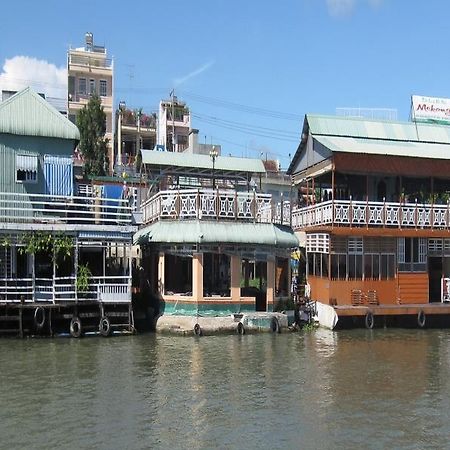 Floating Hotel Чау Док Екстериор снимка