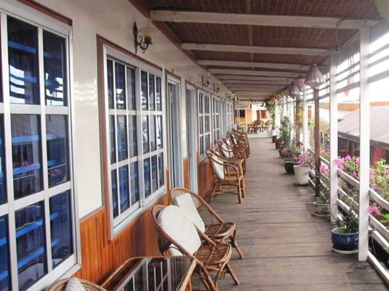 Floating Hotel Чау Док Екстериор снимка